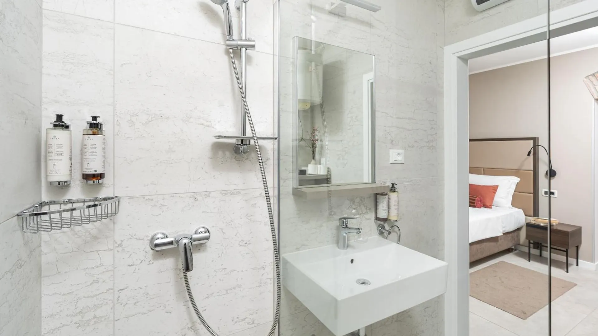 Al Porto Suites - New! Novigrad  4*, Novigrad (Istria)
